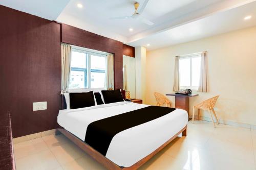 Collection O Dwarka Nagar Ramatalkies in Visakhapatnam, India