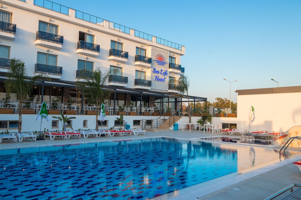 Sea Life Hotel - carbon neutral hotel in Trikomo