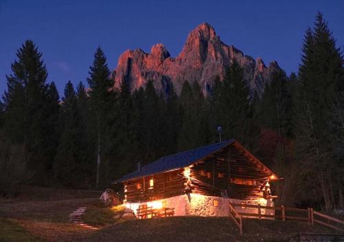 Maso 1445 Quiet Breathtaking Views in Siror, Italy