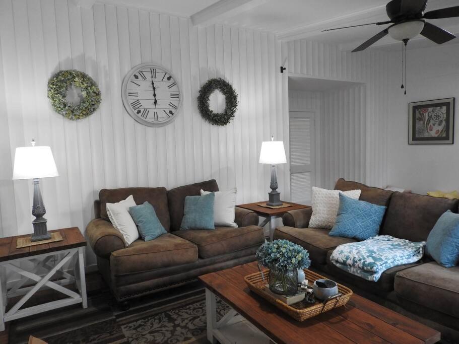 Newly Renovated Braeswood Gem Near Medical Center in Houston, United States