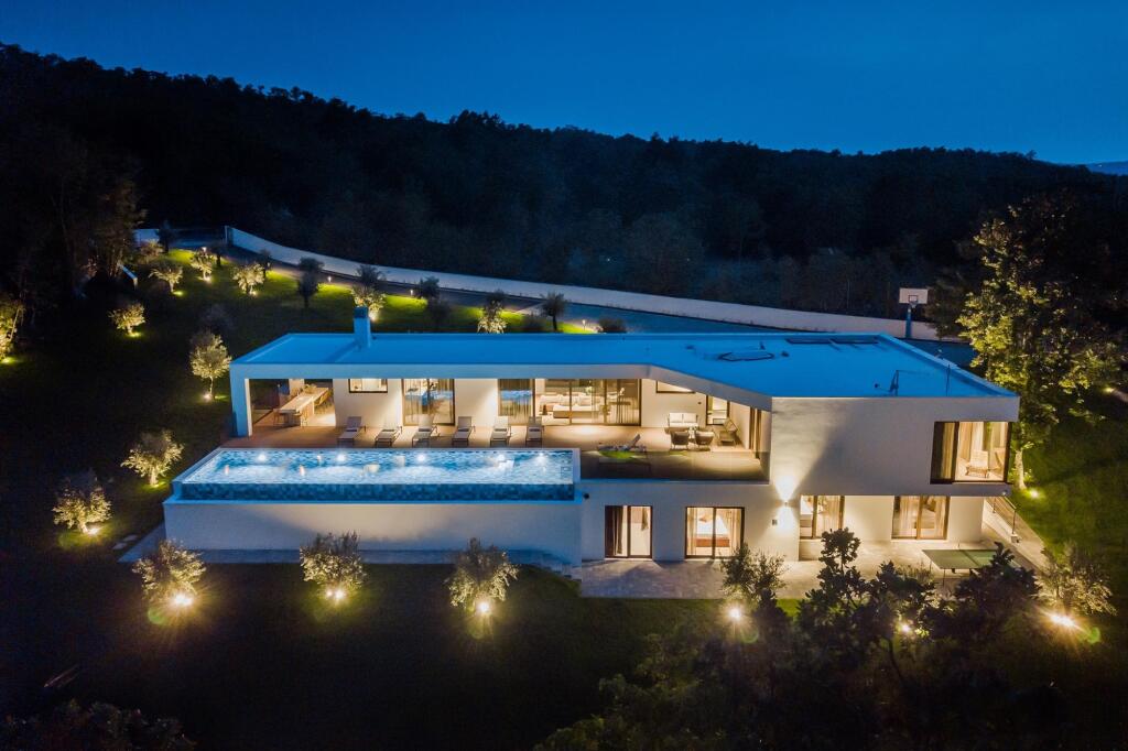 Nicol Tireli — hotel in Krsan