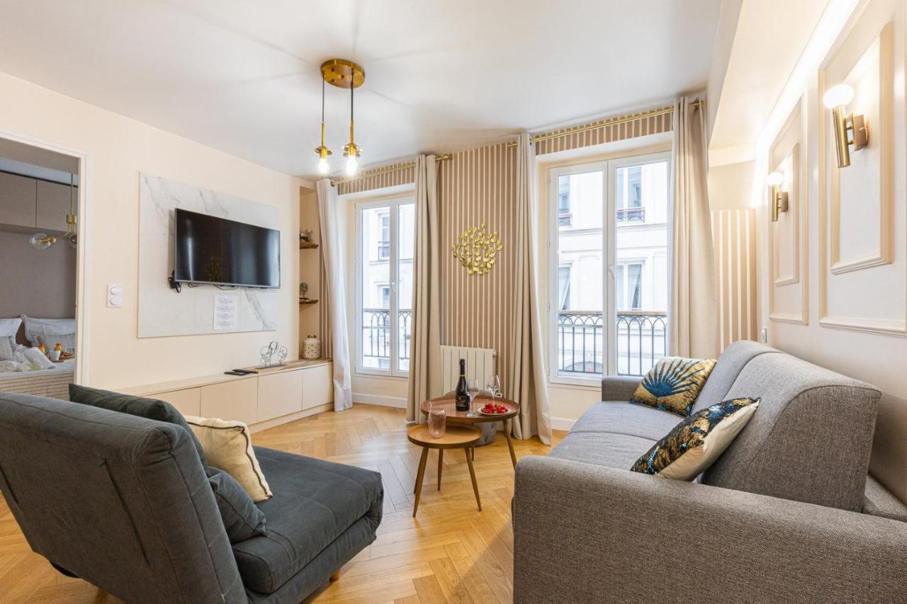 Bluestay 159 Charmant Appartement a Paris 2 — 4-Star Luxury Hotel in Paris, France