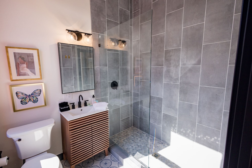 Speakeasy Suites - photo 35