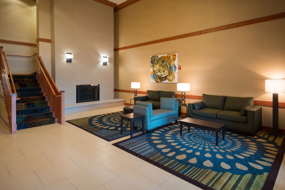 Holiday Inn Express & Suites Chicago West Roselle by IHG - photo 42