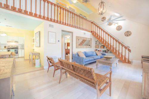 100 percent Private Tiki Bar 250steps to Beach and Village in Siesta Key, United States