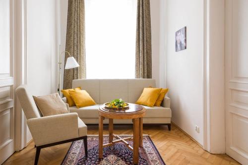 Belle Epoque II luxury suite 50m to Main Square — Krakow — photo 3
