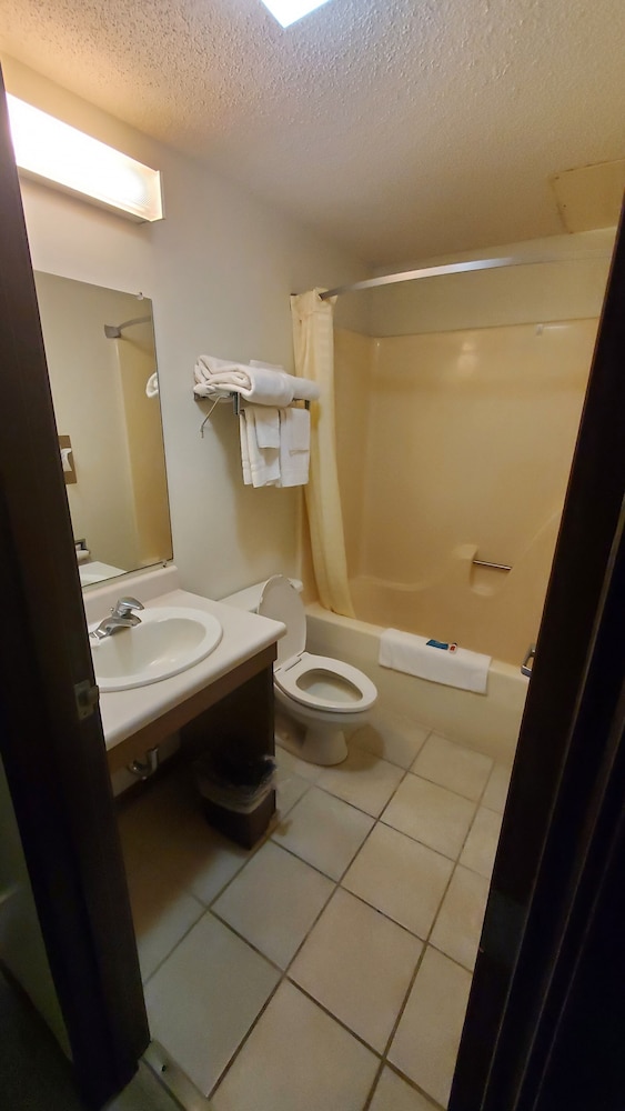 St Paul Inn - photo 28