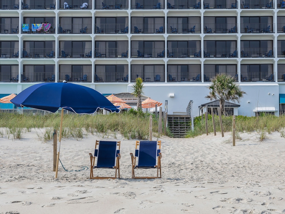 Crystal Coast Oceanfront Hotel - photo 22