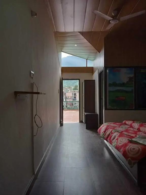 Spot on Hotel Rudra in Kulu, India