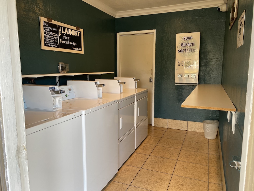 Anaheim Executive Inn & Suites - photo 112