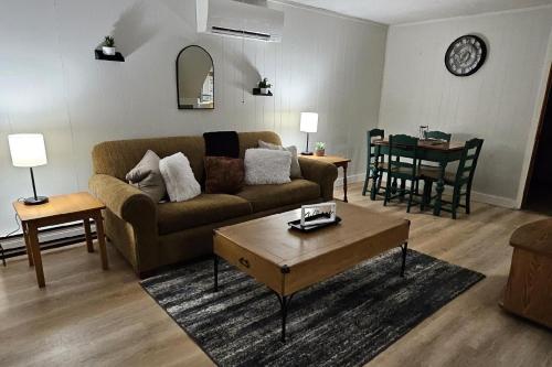 Lower A Frame Escape in Ludlow, United States