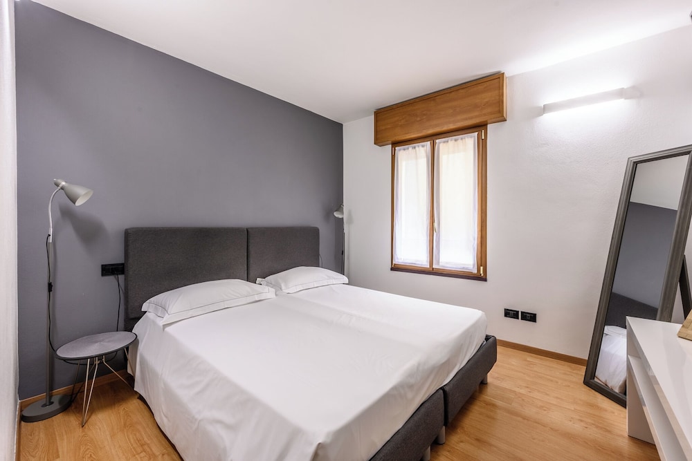 Emilia Studios 6 — 5-Star Luxury Hotel in Modena, Italy