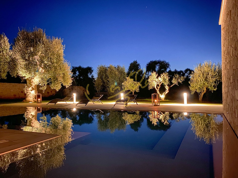 TD Villa Ricchiari Design Villa w Heated Pool — 4-Star Luxury Hotel in Montalbano, Italy