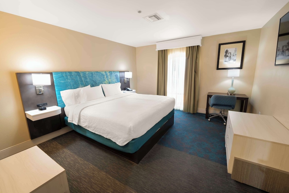 Hampton Inn St. Augustine US1 North - photo 9
