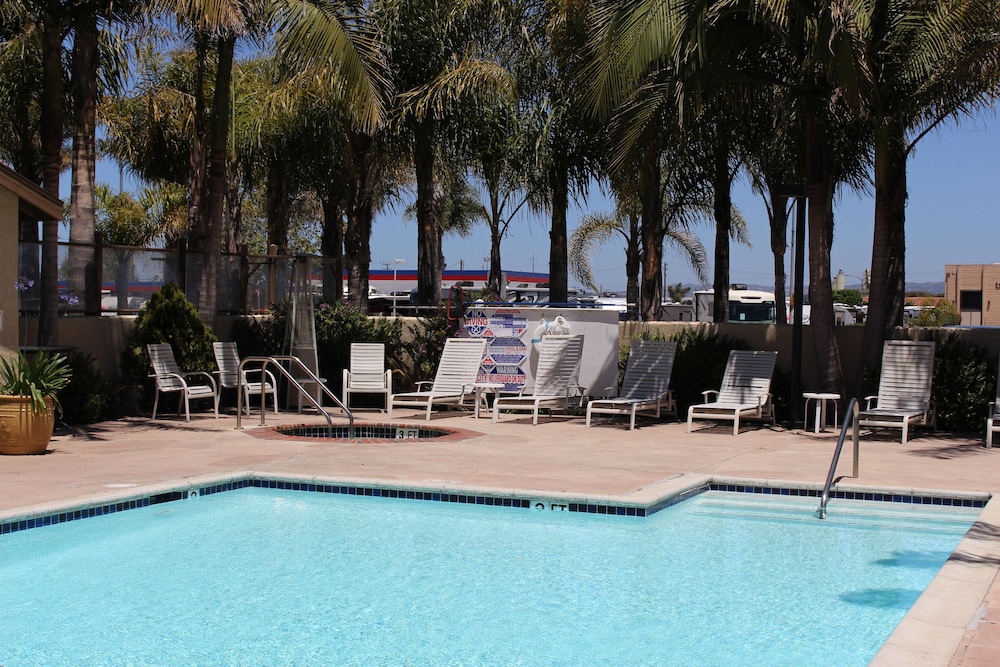 O'cairns Inn & Suites - photo 18