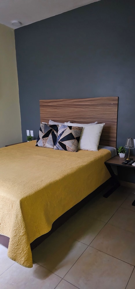 Condominio Brillante GDL — 4-Star Luxury Hotel in Guadalajara, Mexico