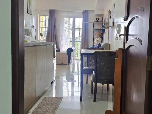 V Cozy Unit in Baguio, Philippines