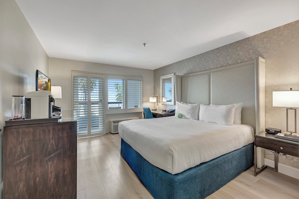 Ocean View Hotel - photo 29