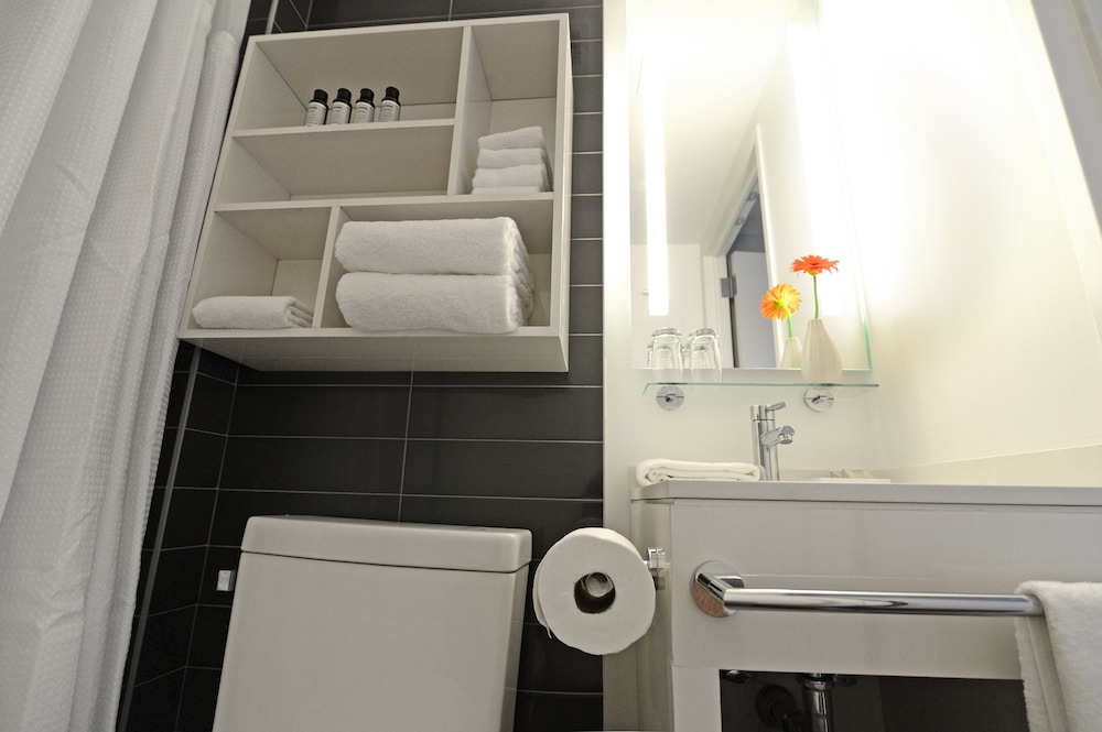 Edge Hotel - photo 9