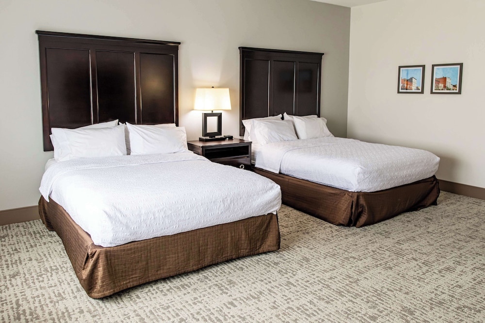 Hampton Inn & Suites Effingham - photo 26