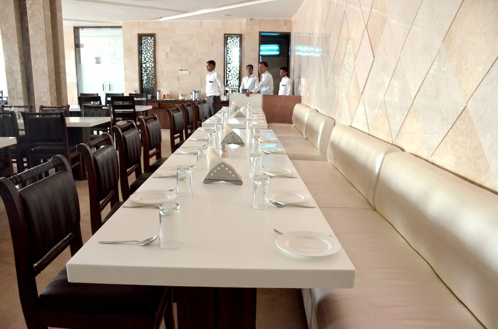 Hotel Palm Galaxy in Karnataka, India