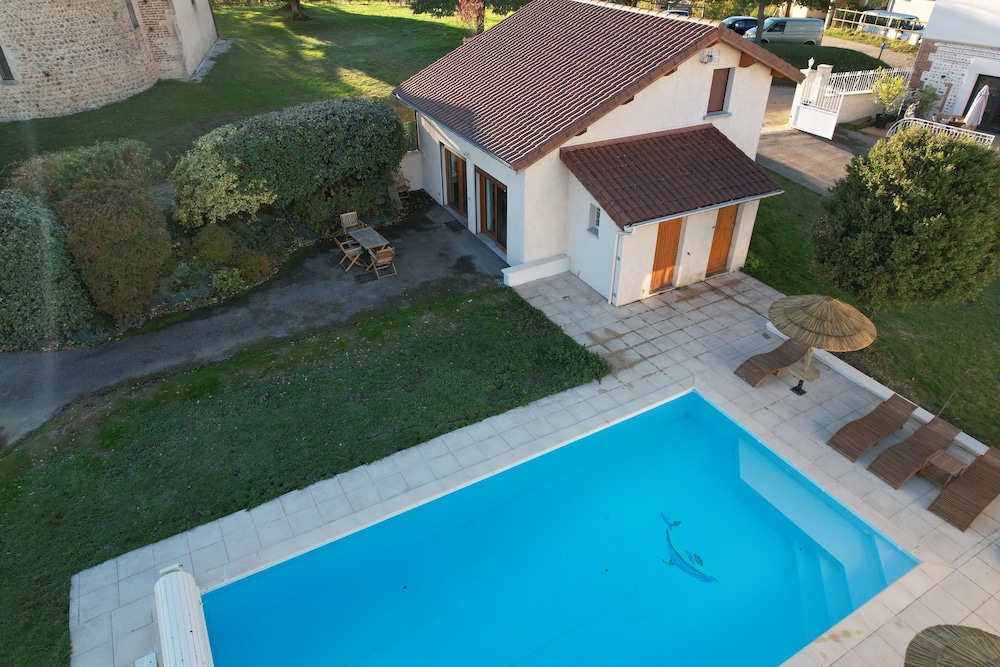 Domaine Des Etoiles Gites — Gillonnay