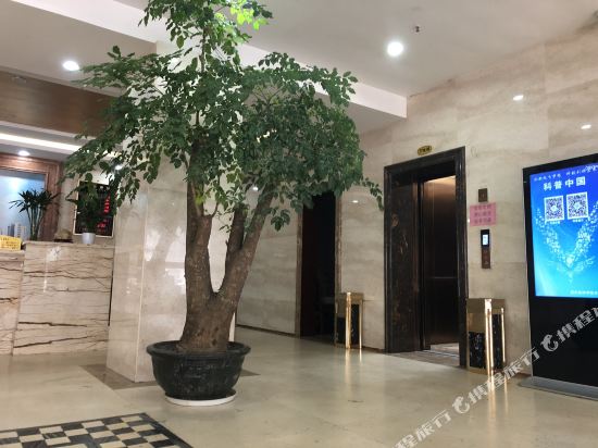 Huangchuan Hotel — Dingcheng — photo 5