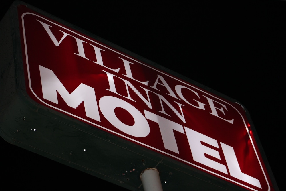 Village Inn Cotulla - photo 32