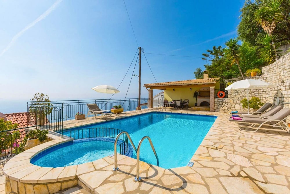 Villa Aris Large Private Pool Walk to Beach Sea Views A C Wifi 2453 — 4-Star Luxury Hotel in Corfu, Greece