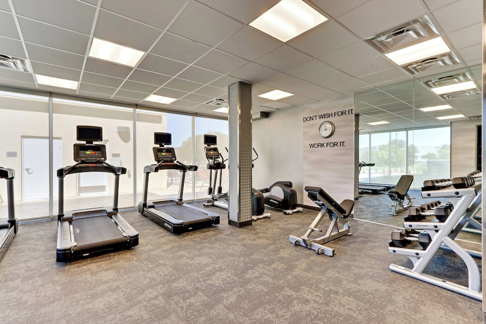 Fairfield Inn & Suites by Marriott Dallas Love Field - photo 20