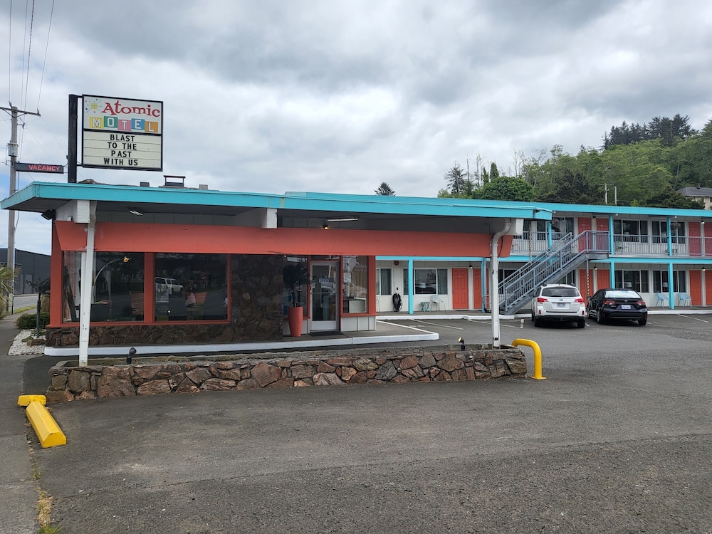 Atomic Motel - photo 52
