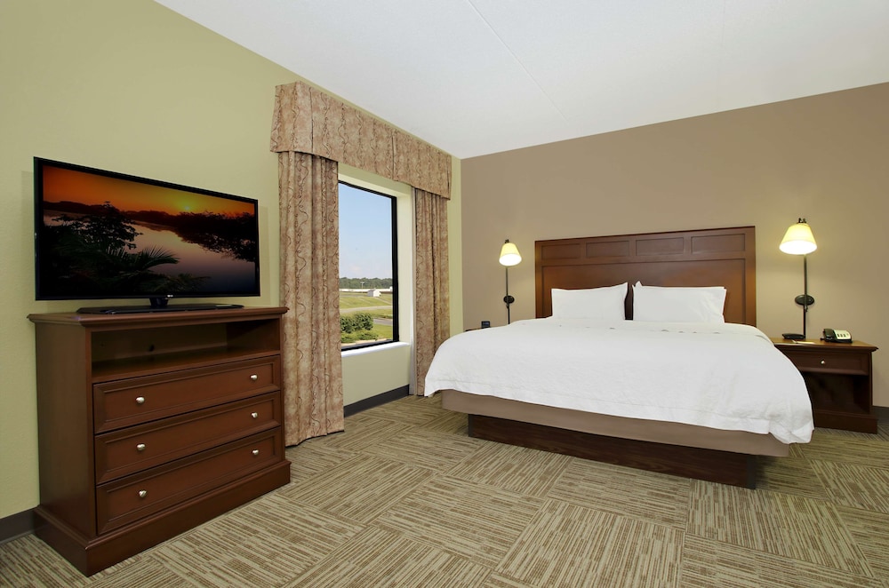 Hampton Inn & Suites Madisonville - photo 13
