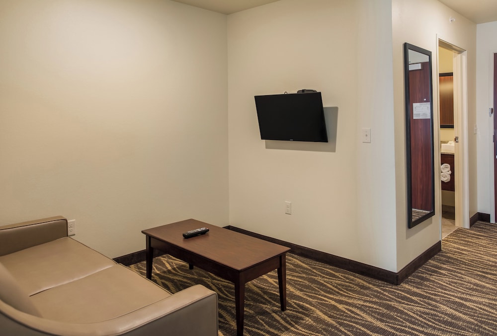 Cobblestone Inn & Suites Ashland - photo 23