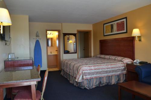 Deluxe Inn and Suites Weslaco - photo 7