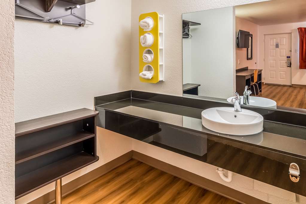 Motel 6 Arlington TX UTA - photo 10