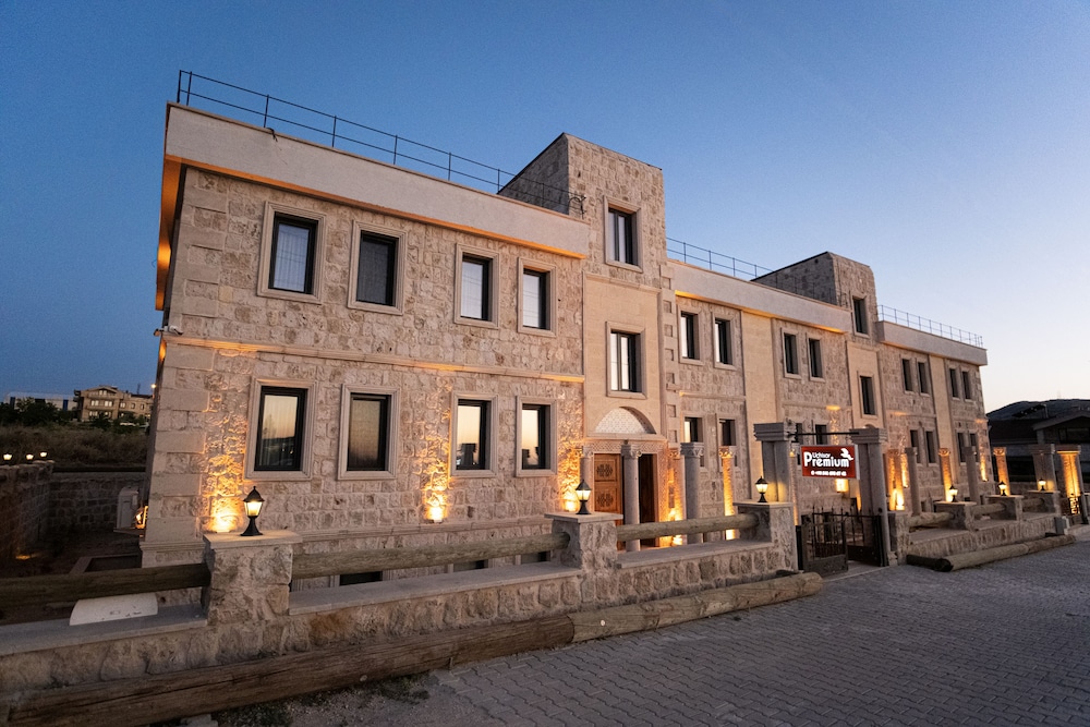 Uchisar Premium Hotel — Nevsehir