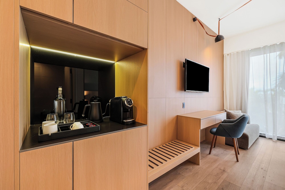 The March Hotel - photo 4