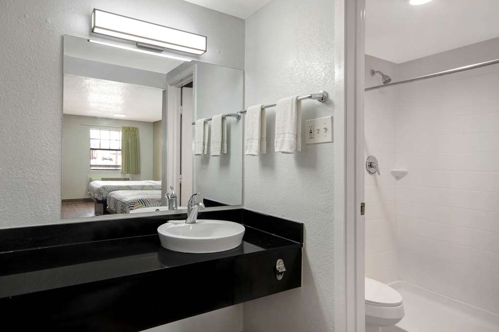 Motel 6 San Antonio TX Northwest Medical Center - photo 22