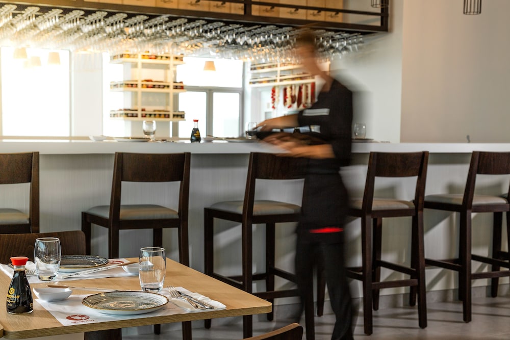 מזון ומשקאות