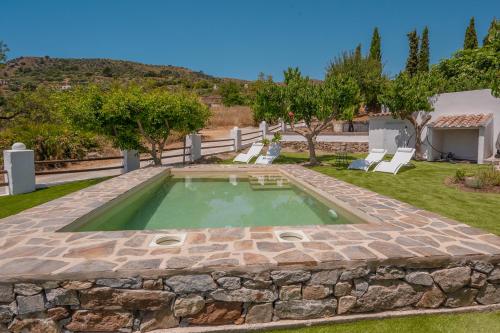 Rentitspain la Alpujarra Granadina Cortijos Fandango Confort Y Montanas — carbon neutral stay, Almunecar