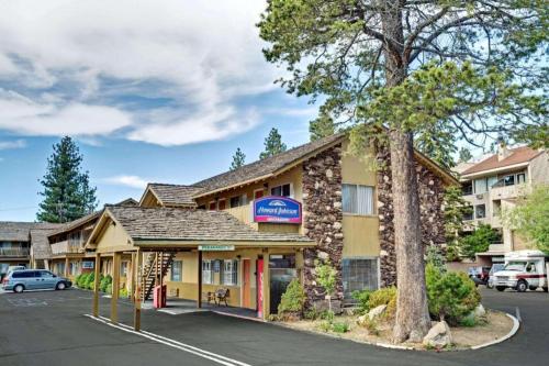 Howard Johnson By Wyndham South Lake Tahoe — South Lake Tahoe