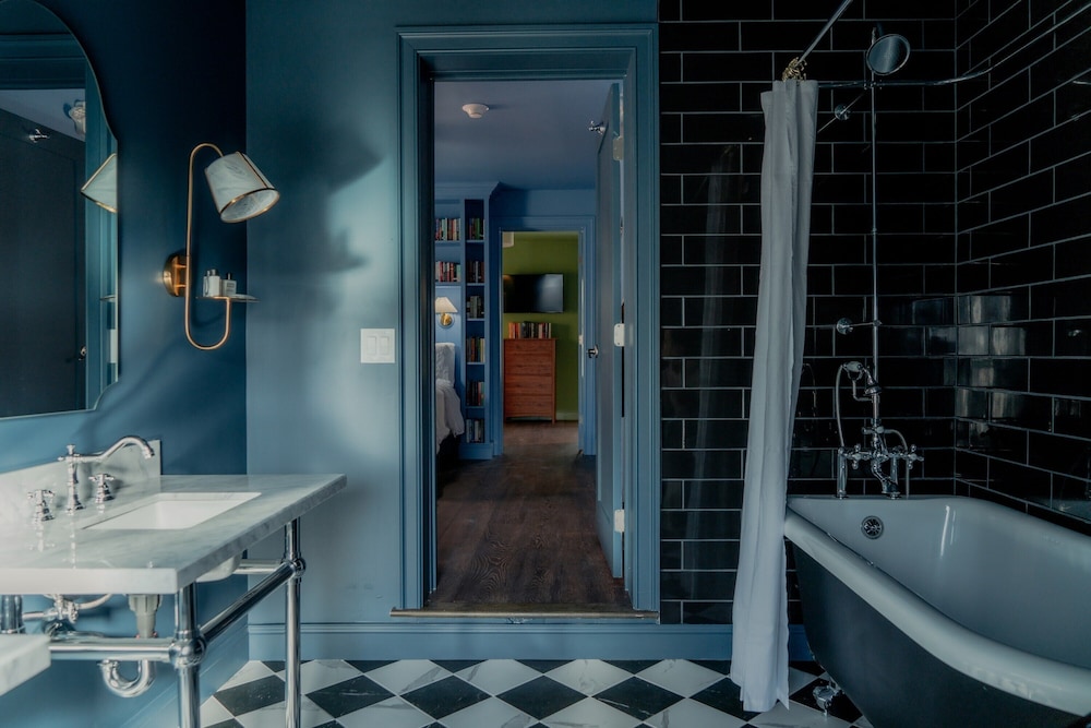 The Bookhouse Hotel - photo 10