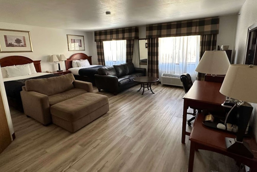Wingate by Wyndham Eagle Vail Valley - photo 13