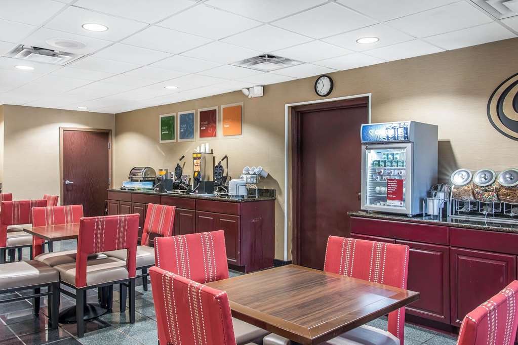 Comfort Suites Wixom Novi - photo 26