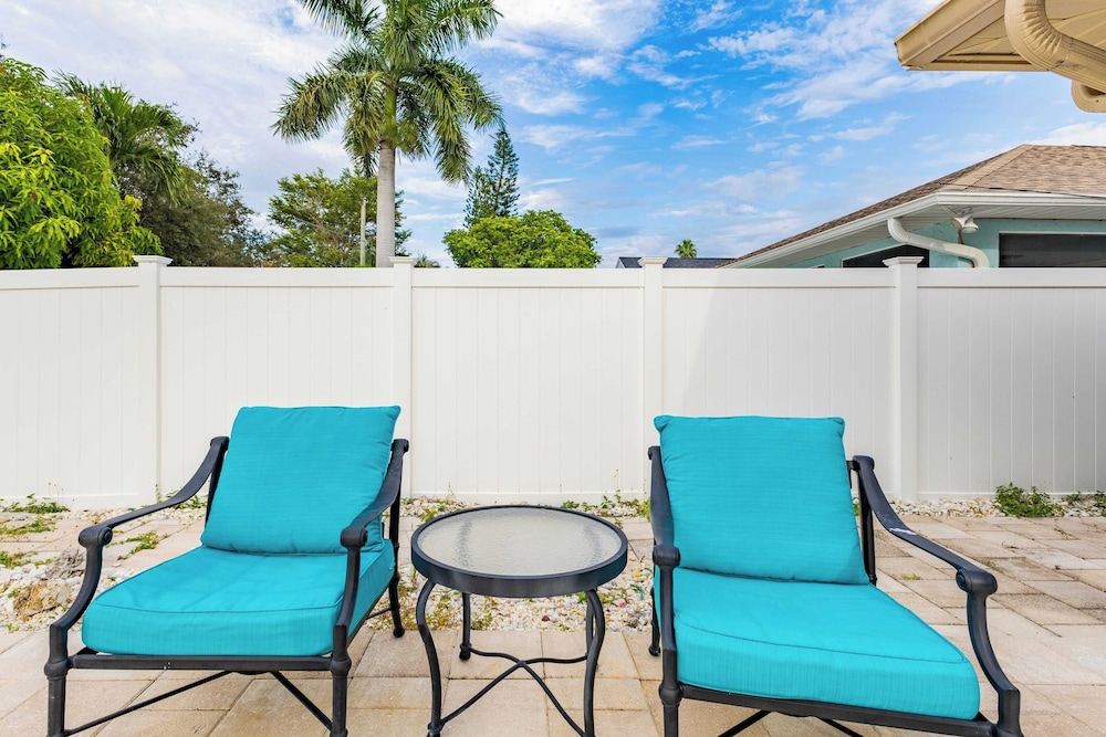 Private Pool Sunroom Beach Escape at Manatee - photo 35