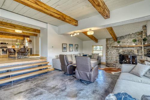 1427 County Road 400 in Pagosa Springs, United States