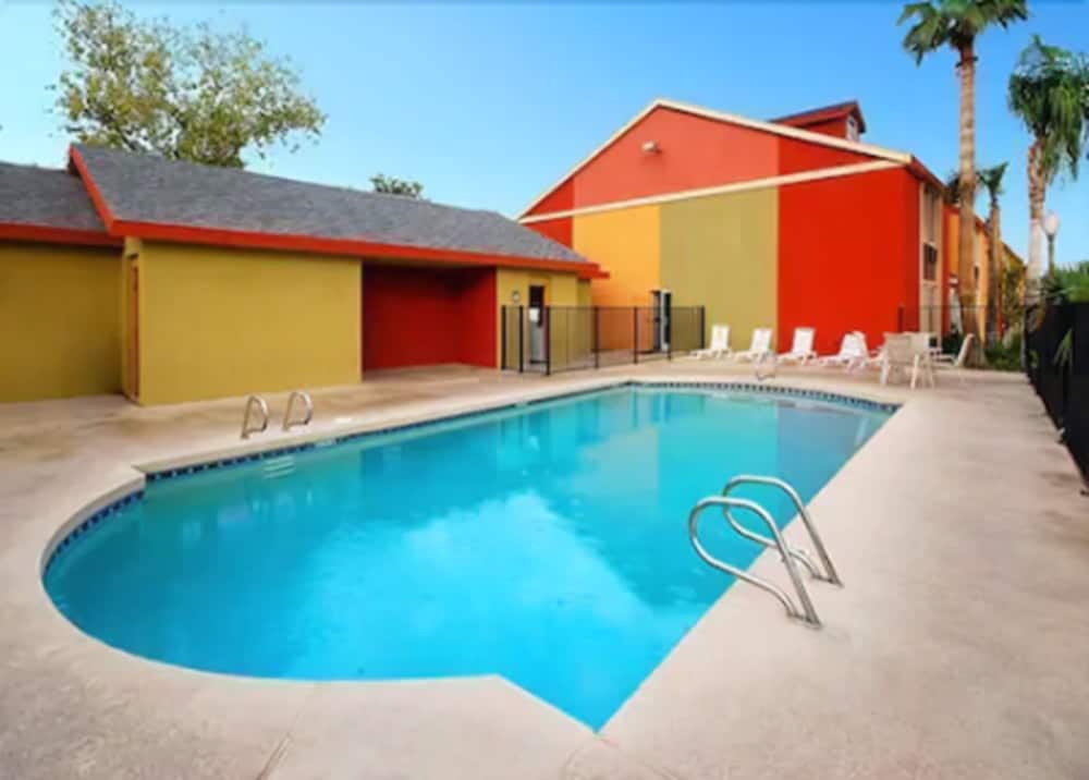A Victory Inn Tolleson - photo 15
