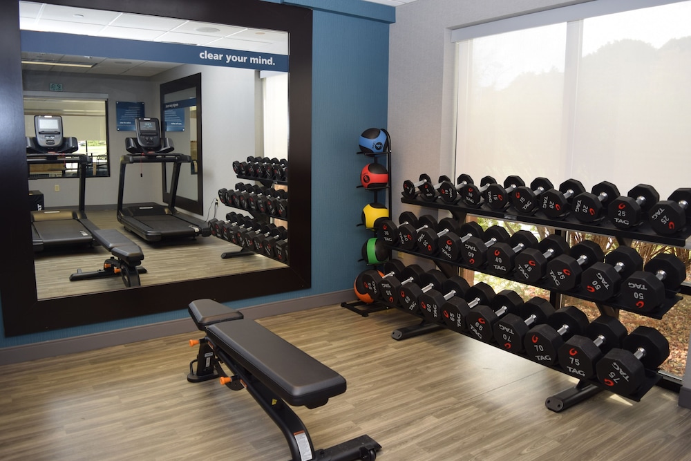 Hampton Inn & Suites Albany Airport - photo 21