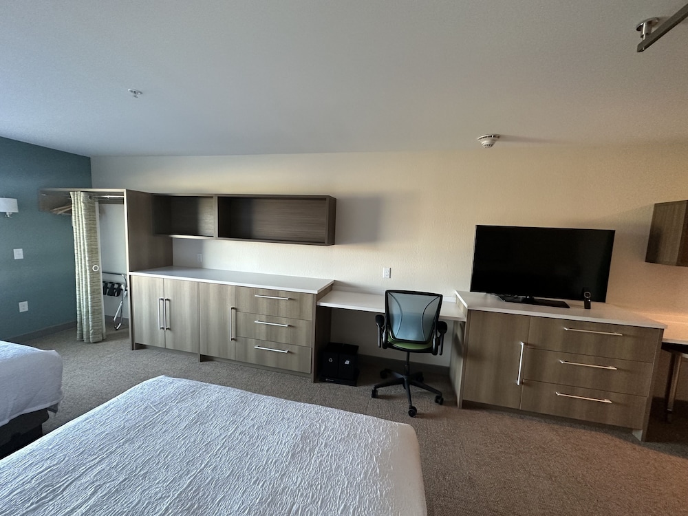 Home2 Suites By Hilton Racine - photo 5