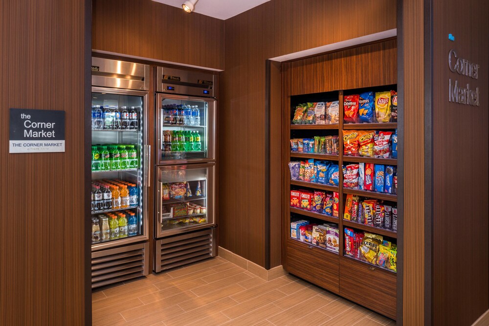 Fairfield Inn & Suites by Marriott Huntington - photo 18